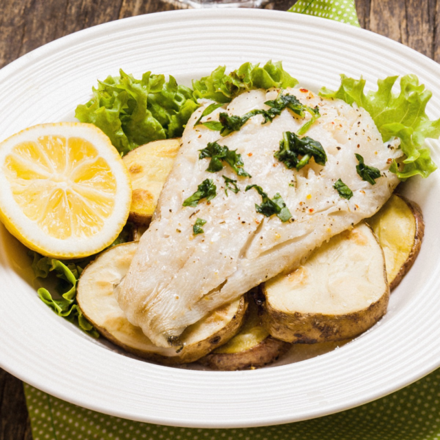 There's a reason they call it "Cape Cod" 🐟 This historic New England fish deserves the spotlight, and pan-searing with brown butter, lemon, and capers is the perfect way to honor it.
Crispy outside, flaky inside, finished with nutty brown butter sauce—this is weeknight elegance at its finest. Cod or haddock work beautifully here!
Ready in under 20 minutes. Link on the-noms.com/recipes or LinkTree in bio.
#PanSearedCod #BrownButter #NewEnglandCooking #FreshSeafood #WeekNightDinner #HomeCooking #TheNoms #SeafoodRecipe